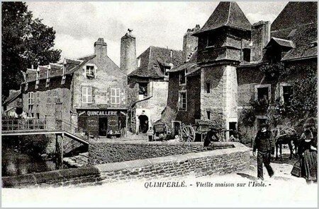 Quimperl_____Vieille_maison_sur_l_isole_