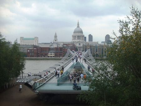 millenium_bridge