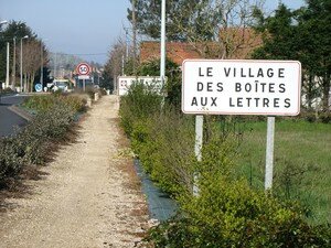 village des boites aux lettres