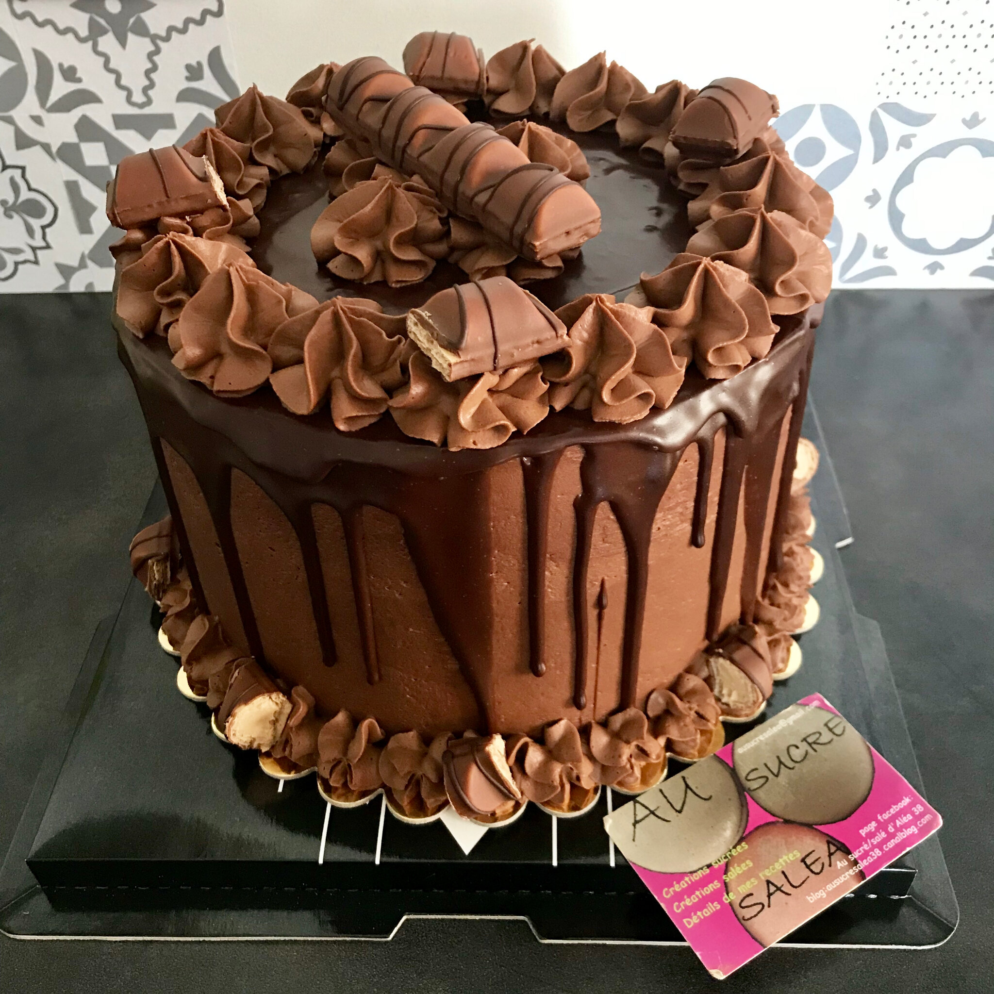 LAYER CAKE KINDER BUENO - NUTELLA - Au sucrésalé d'Aléa 38