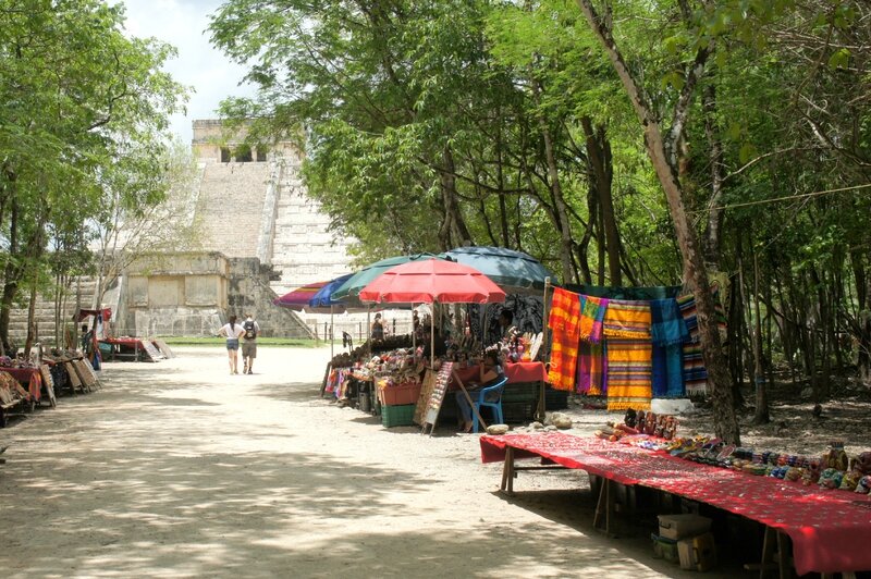 clara circus chichen itza 11