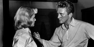 1768429_3_14e0_jan-sterling-et-kirk-douglas-dans-le-gouffre_