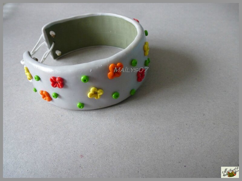bracelet fleur côté (1)