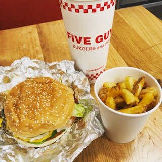 Veggie burger Five Guys ©Kid Friendly