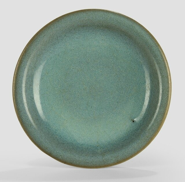 A lavender-glazed small Jun dish, Song-Yuan dynasty