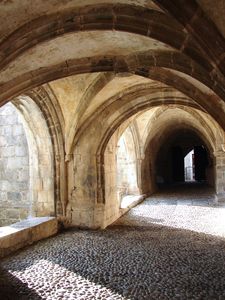 Saint_Bertrand_de_Comminges_cloitre_18