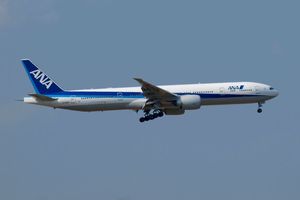 ALL NIPPON AIRWAYS B777-300ER (JA789A) (4)