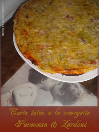 Tarte_tatin_a_la_courgette__parmesan_et_lardons