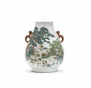 A famille rose 'hundred deer' vase, Hu, Qianlong seal mark, Late Qing Dynasty