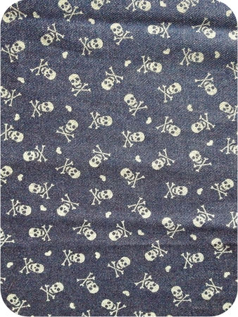 Tissu_Tete_de_mort
