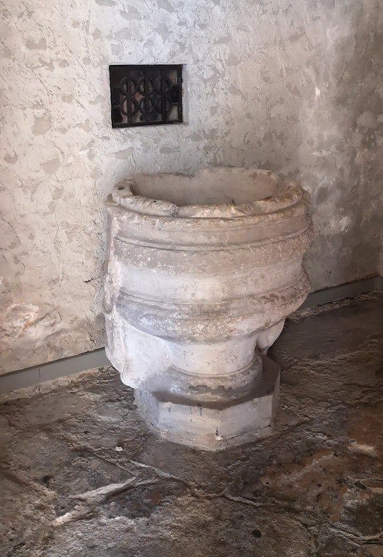 Fontaine de Vaucluse église Saint-Véran 7