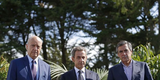 Juppe-Fillon-et-Sarkozy-unis-pour-la-photo-a-La-Baule
