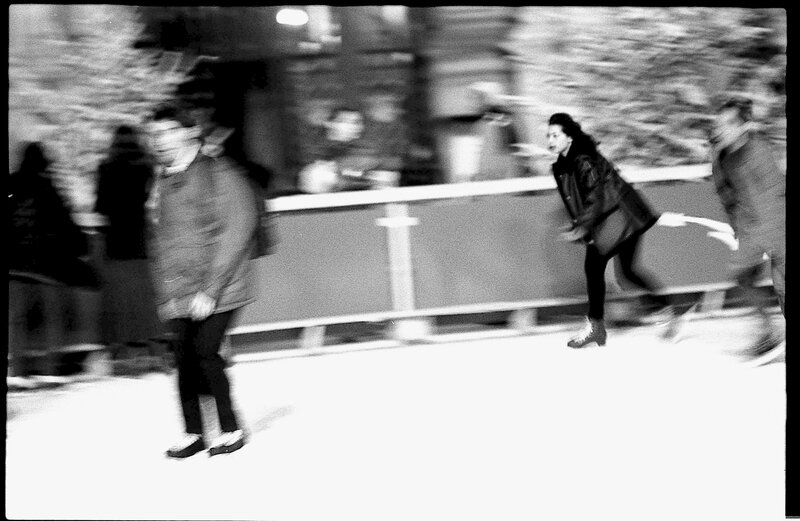 THANON-PARIS JOURS D'HIVERS, JOURS DE FROID 1997-199823-PATINEUR HOTEL ICE013-RETOUCHE