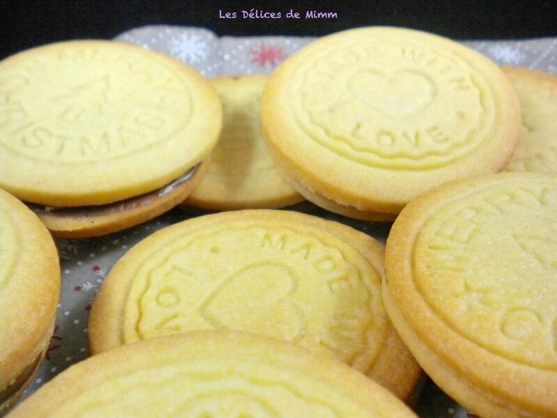 Biscuits de Noël fourrés à la pâte à tartiner 4
