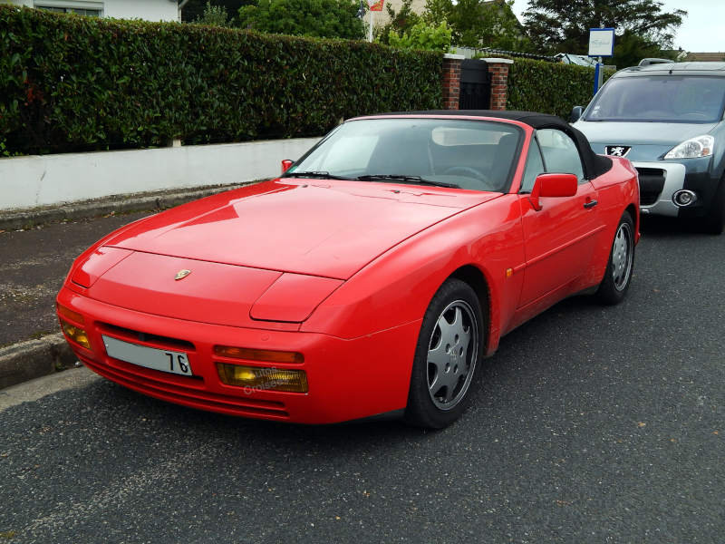 Porsche944cabav1