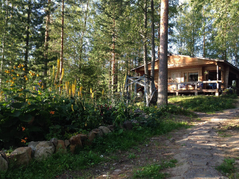 Photo-chalet-en-forêt