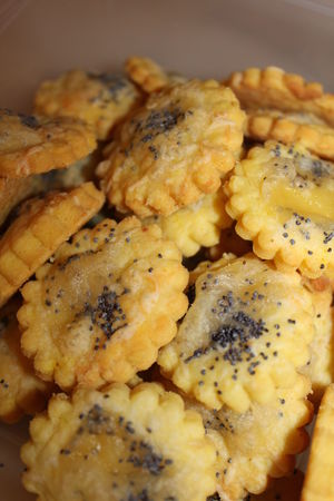 Biscuits salés au 2 fromages, curry et pavot recettes Biscuits salés au 2 fromages, curry et pavot