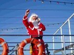 santa_boat