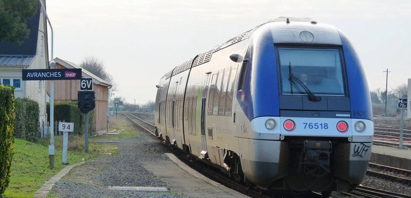 470379