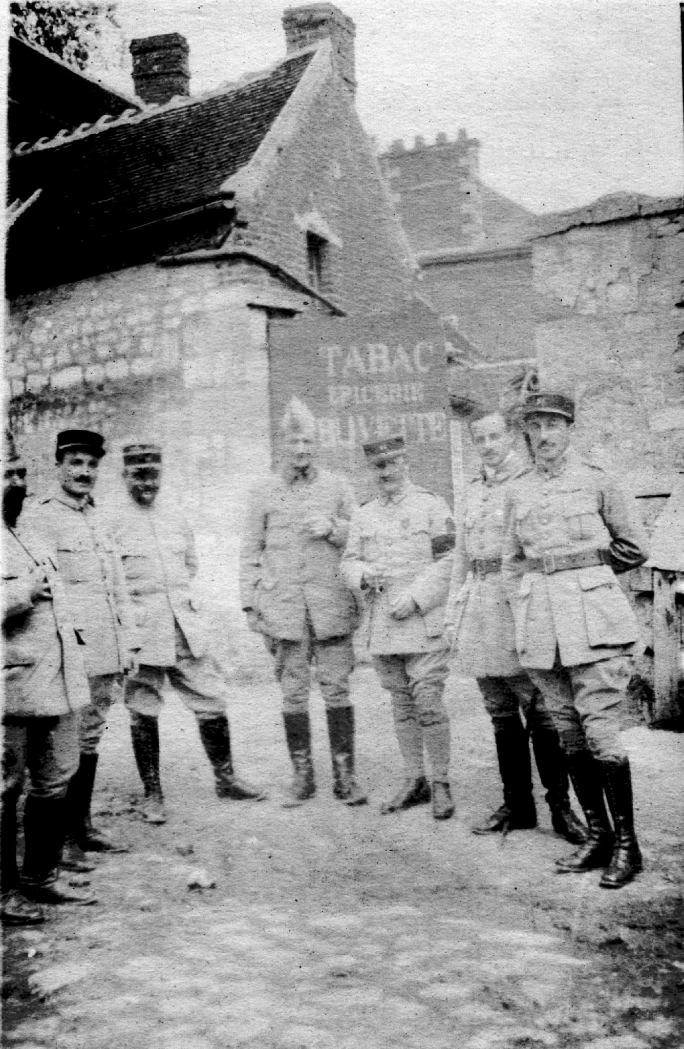 Album R. Verney p.211 centre