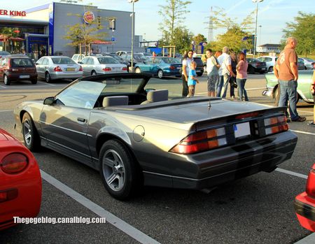 Chevrolet camaro RS cabriolet (Rencard du Burger King septembre 2011) 03