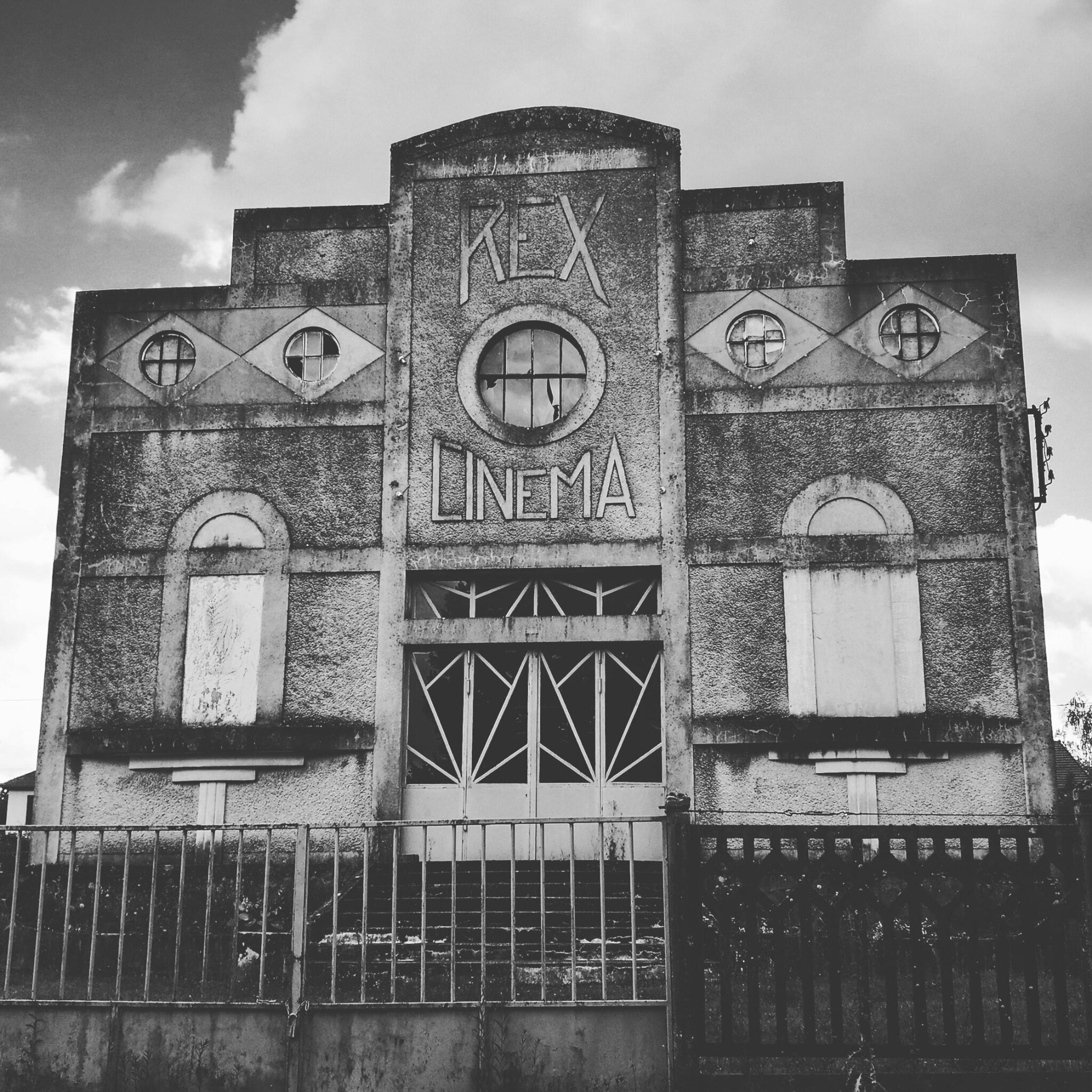 Guérigny, cinéma le Rex, insta (58)
