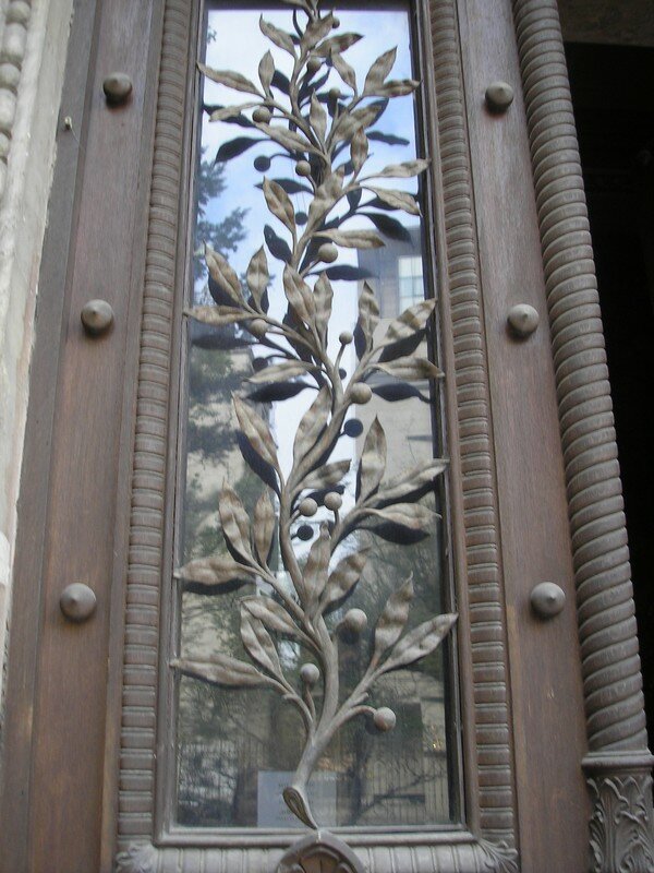 113, cal. Victoriei: Monteoru-Catargi House