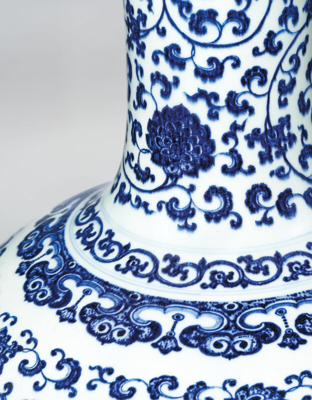 2019_HGK_16696_3019_001(a_fine_and_exceptionally_rare_blue_and_white_lotus_scroll_vase_tianqiu)