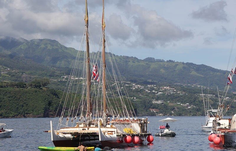 Hokulea_dans_la_baie_de_Matavai