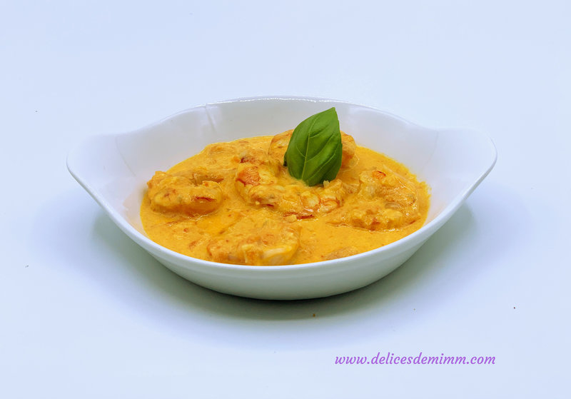 Cassolette de scampis, sauce crémeuse aux tomates fraîches 4