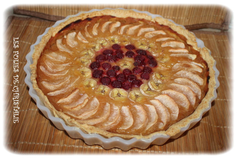 Tarte pommes bananes framboises 4