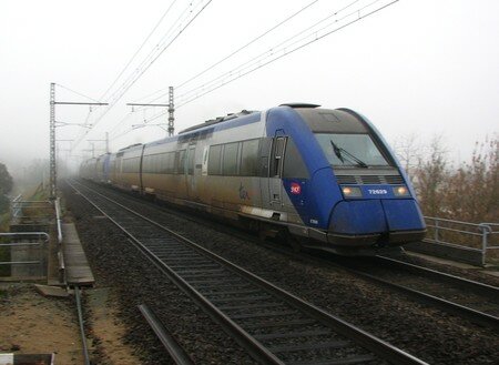 trains_in_the_fog_019