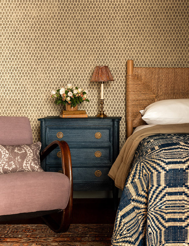 Heidi-Caillier-Design-Cow-Hollow-SF-interior-design-primary-bedroom-mixed-wallpaper