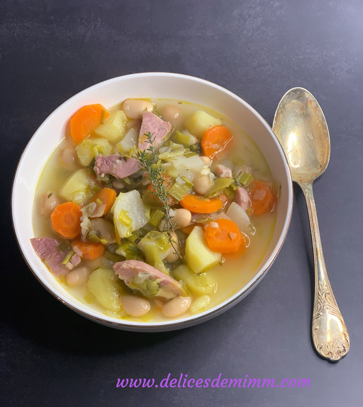 Soupe paysanne au talon de jambon