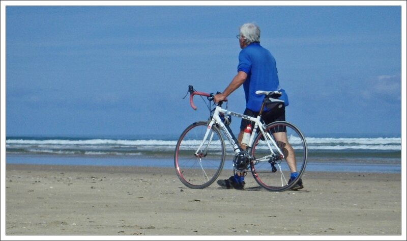 Plage cycliste à pied 060814