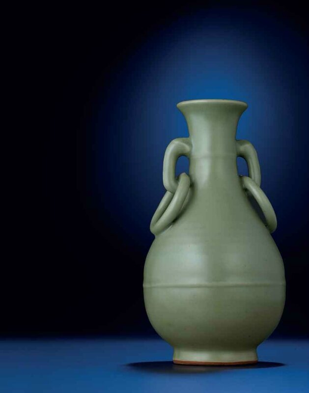 A Longquan celadon pear-shaped vase, Yuan-Ming dynasty, 14th century