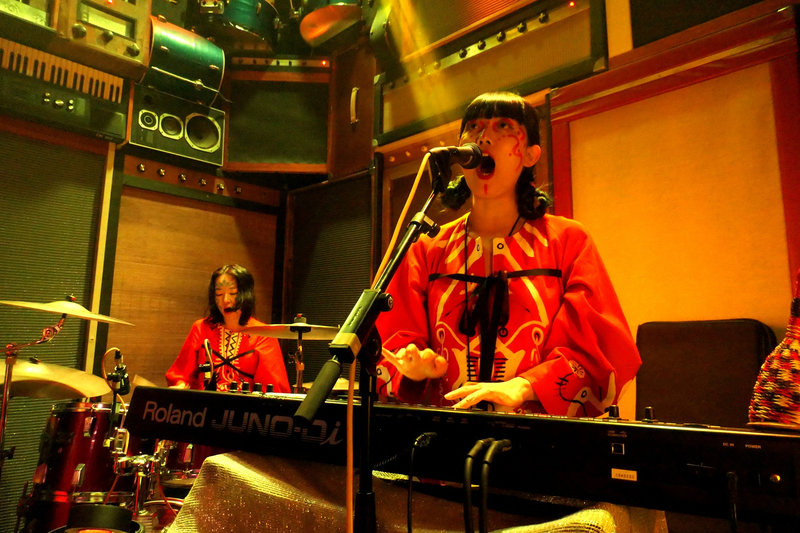 2022 11 17 Kuunatic Supersonic Records (10)