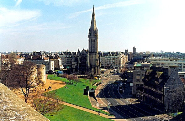la-place-saint-pierre-caen