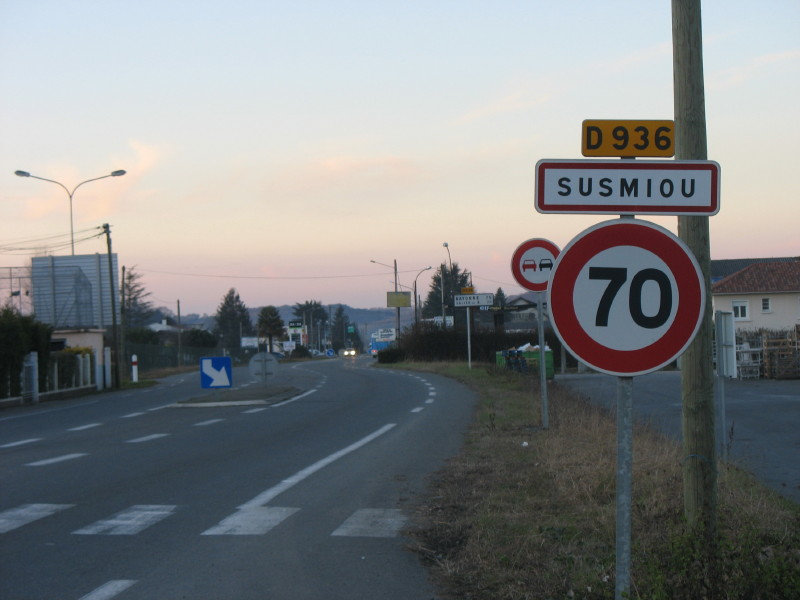 Susmiou, panneau (64)