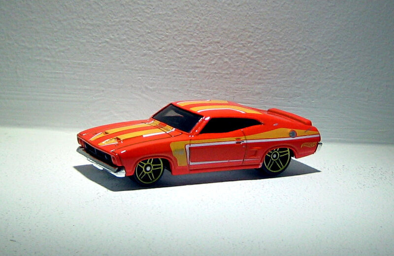 Ford falcon XB de 1973 (Hotwheels 2012) 05