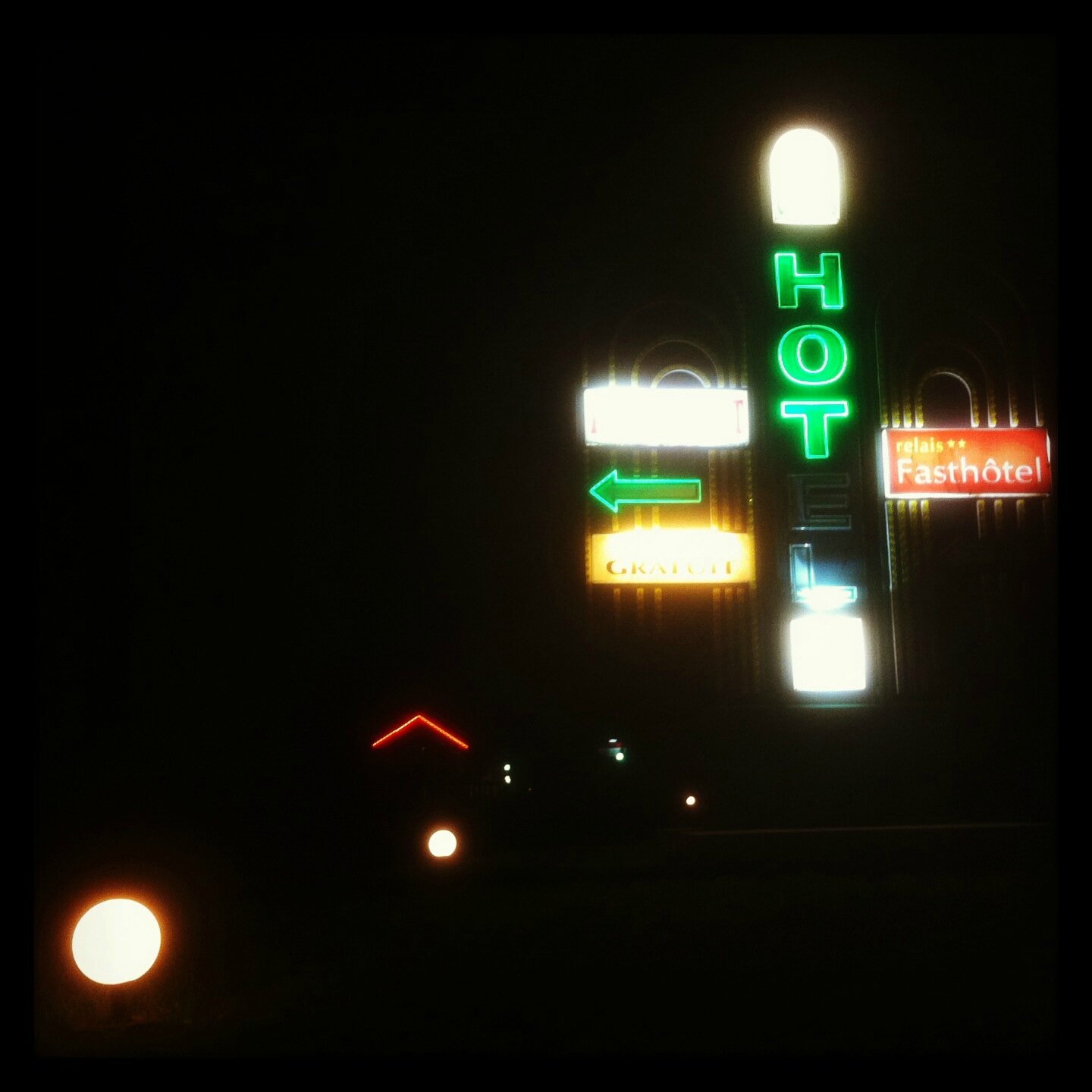 Sur la route : hôtel en Indres (36)