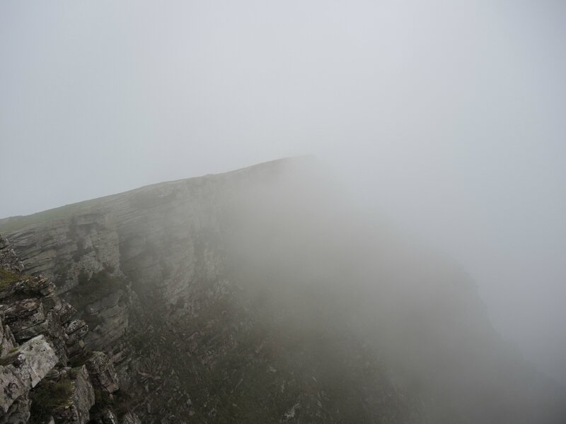 H) Bidarray, Iparla, longer les crètes, brouillard (64)