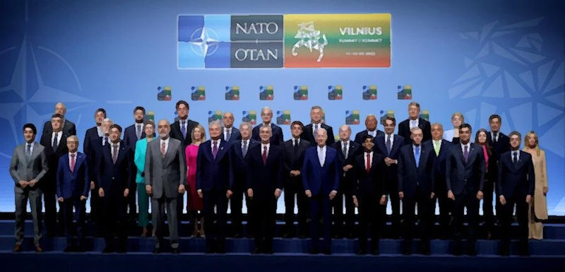 l'OTAN retour relations tumultueuses avec France