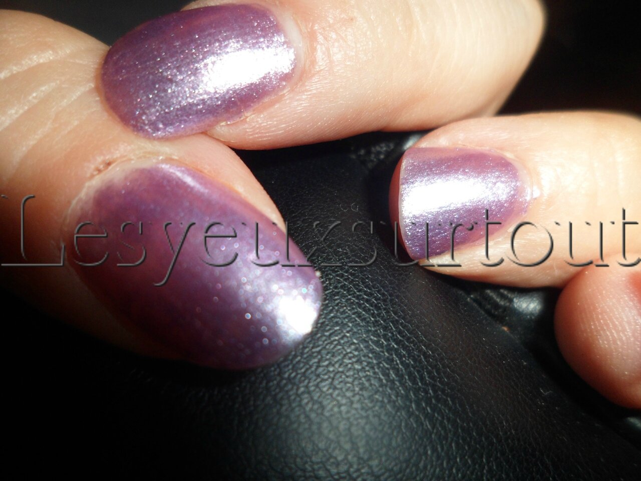 Nubar Vaso Collection Nail Polish Les yeux sur tout
