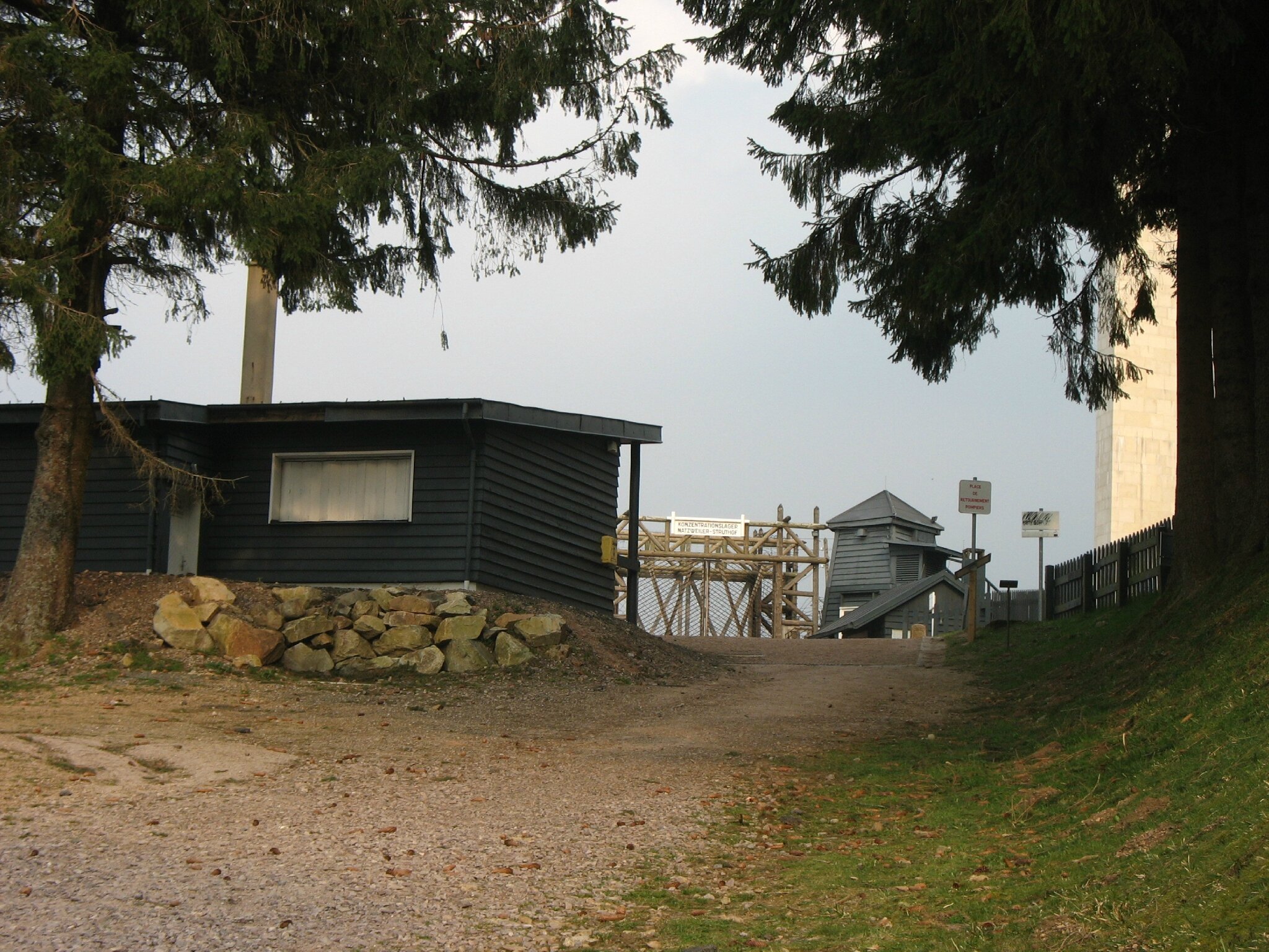 Struthof, entrée du camp (67)