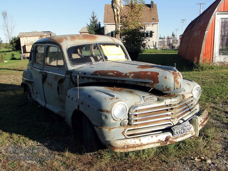 monarch-4door-sedan-1946-1948-01