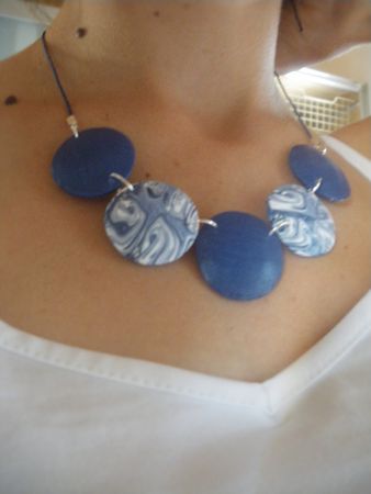 collier_bleu
