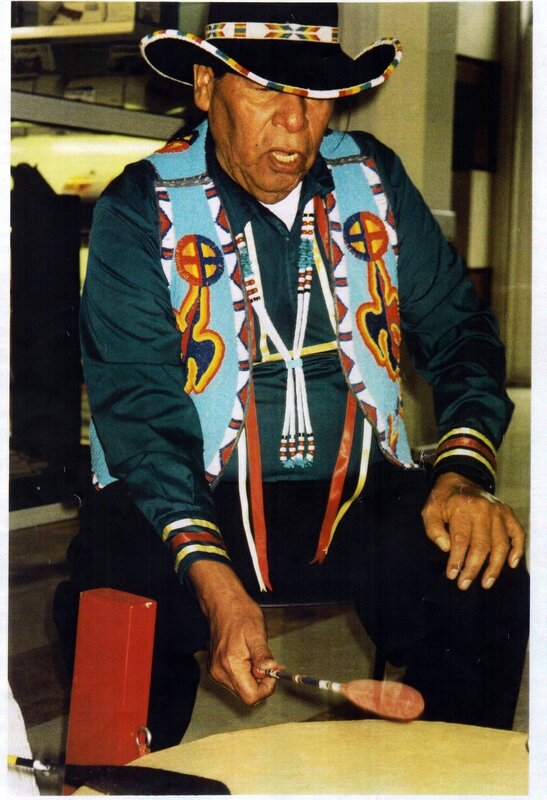 Jack Anquoe, Kiowa, des Gray Horse Singers