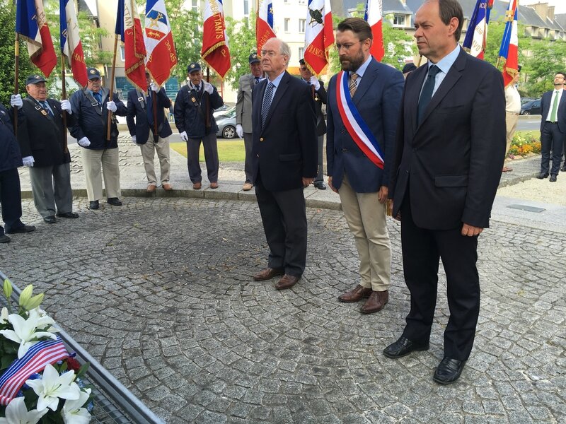 cérémonie libération Avranches David Nicolas Jean Bizet sénateur Guénhaël Huet député 31 juillet 2016 1944