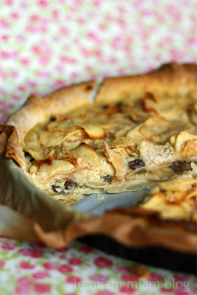 Des pommes dans une tarte recettes Tarte à la pomme râpée et au citron